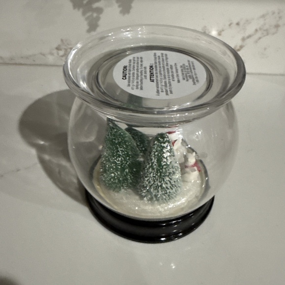 POLAR BEAR 3-Wick Pedestal CANDLE HOLDER Winter CLOCHE Bath and & Body Works - Picture 6 of 6